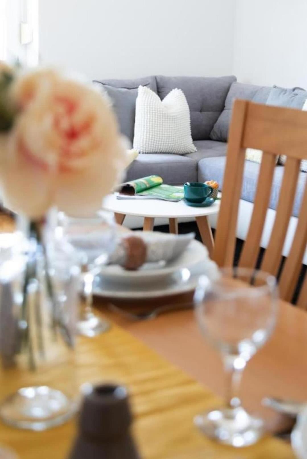 Tesla Apartment Urban Stay ซาเกร็บ ภายนอก รูปภาพ