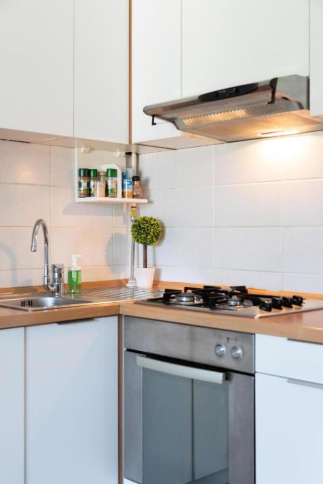 Tesla Apartment Urban Stay ซาเกร็บ ภายนอก รูปภาพ