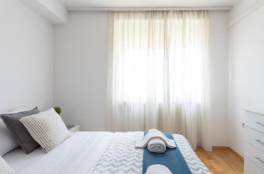 Tesla Apartment Urban Stay ซาเกร็บ ภายนอก รูปภาพ