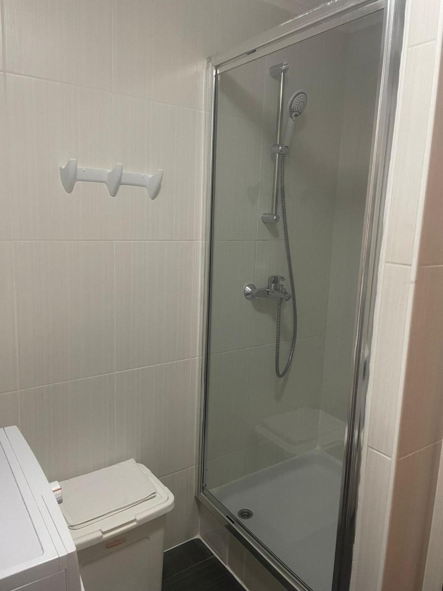 Tesla Apartment Urban Stay ซาเกร็บ ภายนอก รูปภาพ
