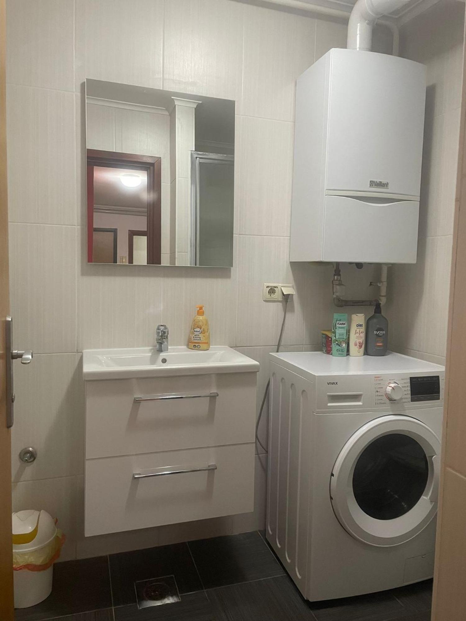 Tesla Apartment Urban Stay ซาเกร็บ ภายนอก รูปภาพ